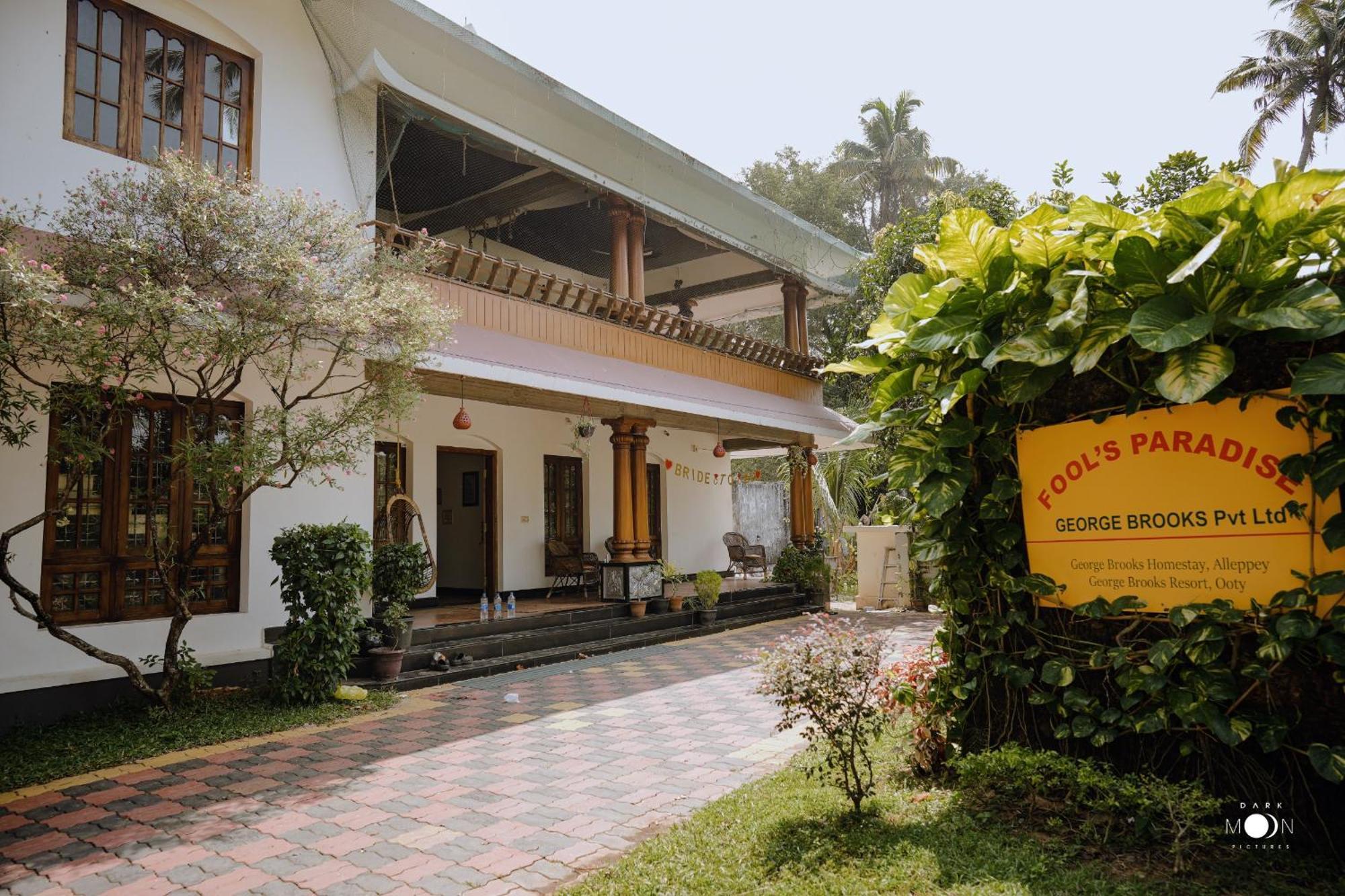 Fool'S Paradise Bed & Breakfast Alappuzha Exterior photo